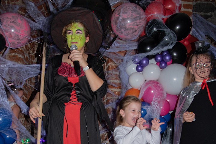 STRRRASZNE CZARY MARY Z ALE FIGLE